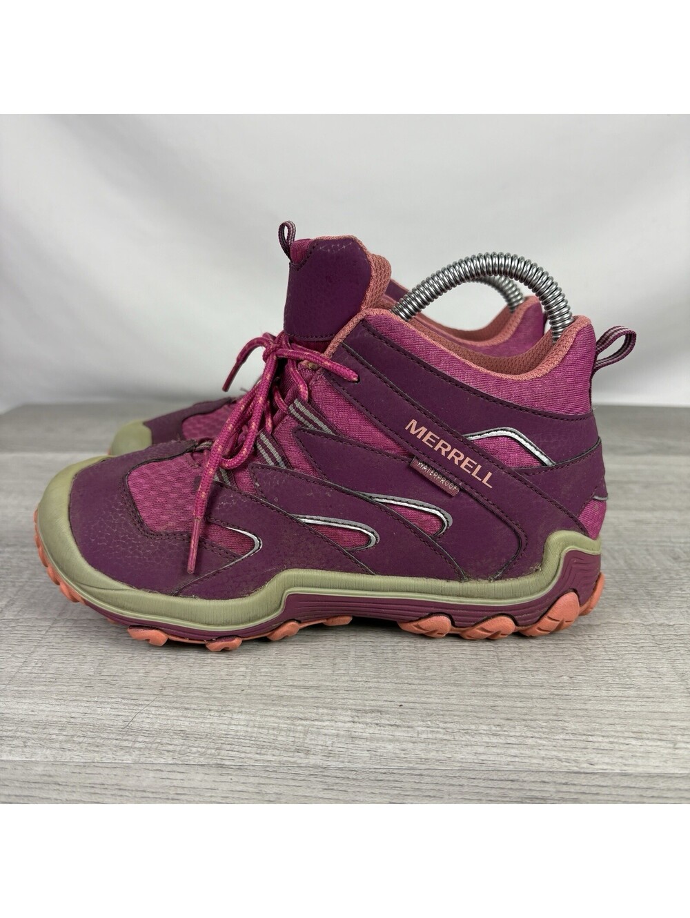 Merrell Chameleon 7 Access Mid Waterproof Kids Hiking Boots Size 3 Berry